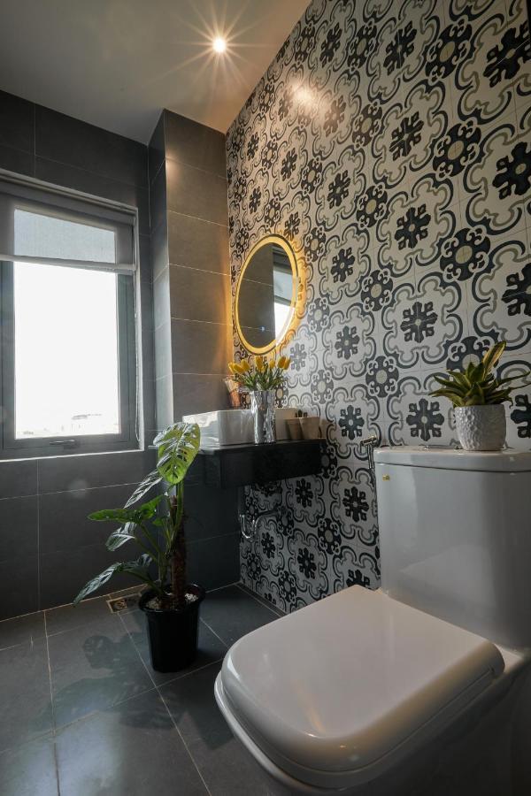 Lux Quy Nhon Homestay Экстерьер фото